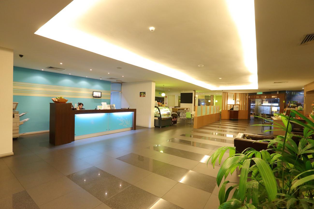 The Limetree Hotel, Kuching Bagian luar foto